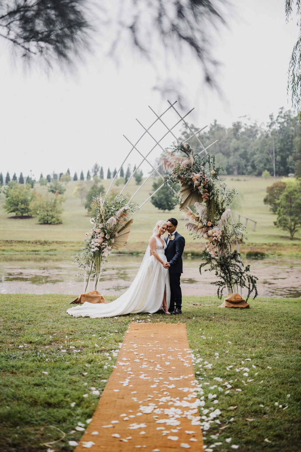 Modern Barn Wedding at The Woodhouse Wollombi Polka Dot Wedding
