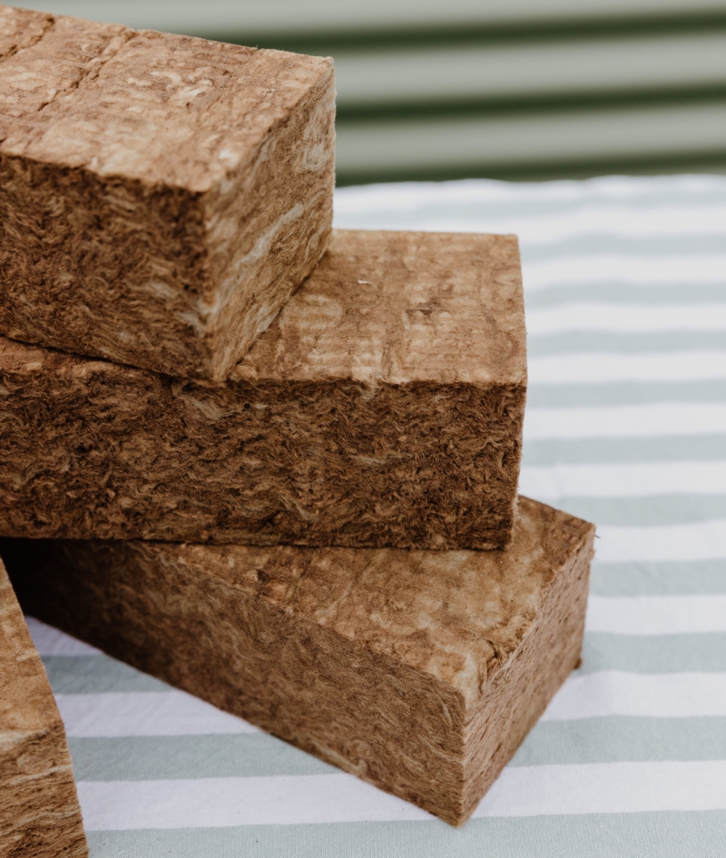 Agrawool Sideau Floral Foam Sustainable Alternative in brick form