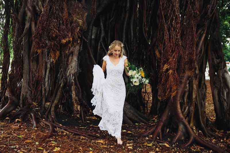A less Stuff - More Meaning wedding. Lost in Paris wedding dress.