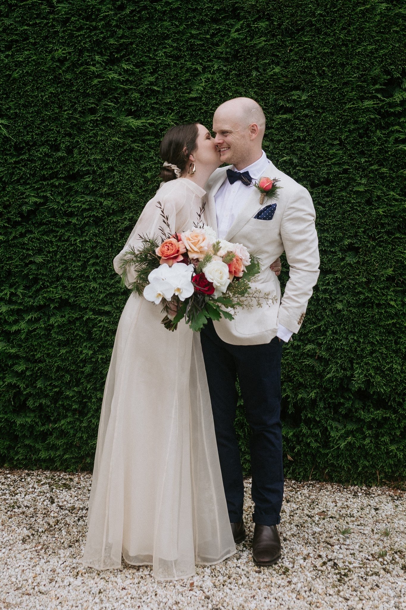Ethical fashion blogger, Britt, married Pete in a carbon neutral wedding on a family property in the Mornington Peninsula