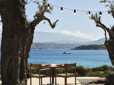 ANOEE-Cretan-Restaurant_Image-by-Christos-Drazos
