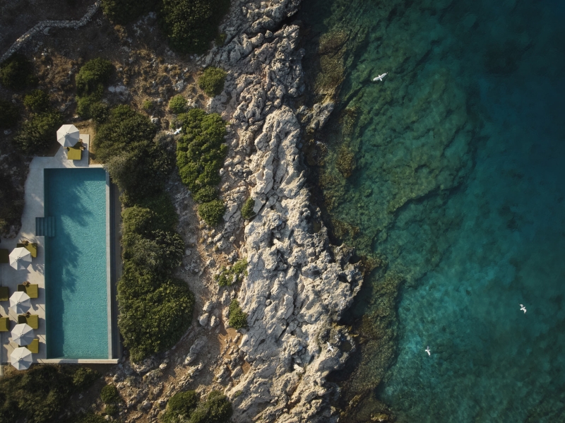 Pool-Beach-Adult-Pool2_Image-by-Christos-Drazos
